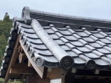 山門のかわらぶき完成‼